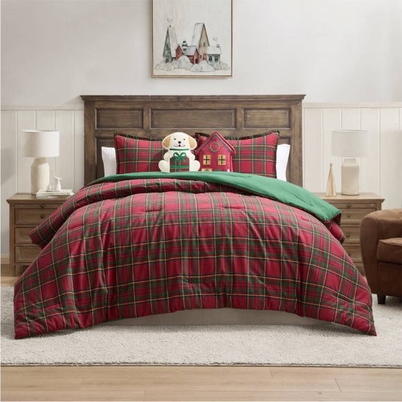 Hallmark Queen Flannel Comforter & Sham Set Red